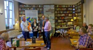 Fotowettbewerb der Landesenergieagentur: UrStrom eG überreicht Preis